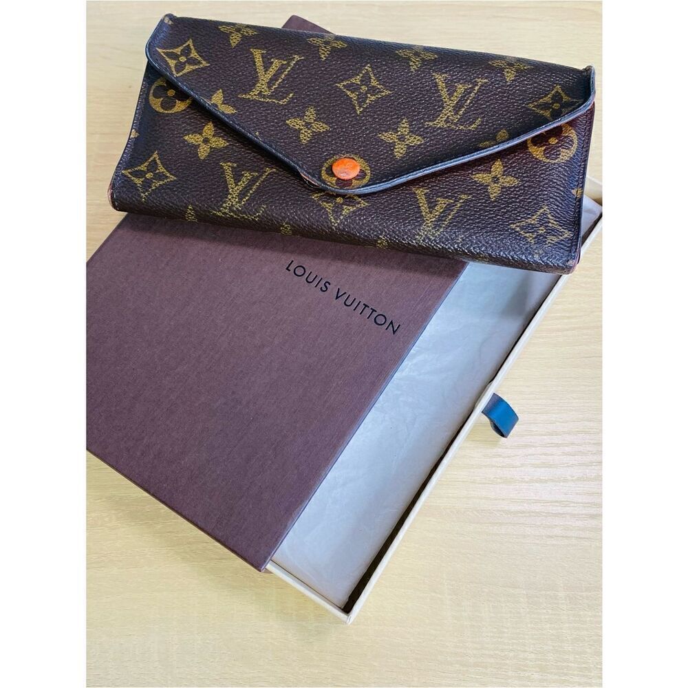 🛍️ Louis Vuitton Authentic Josephine Monogram Canvas Wallet/ On Chain with Box - Picture 8 of 17